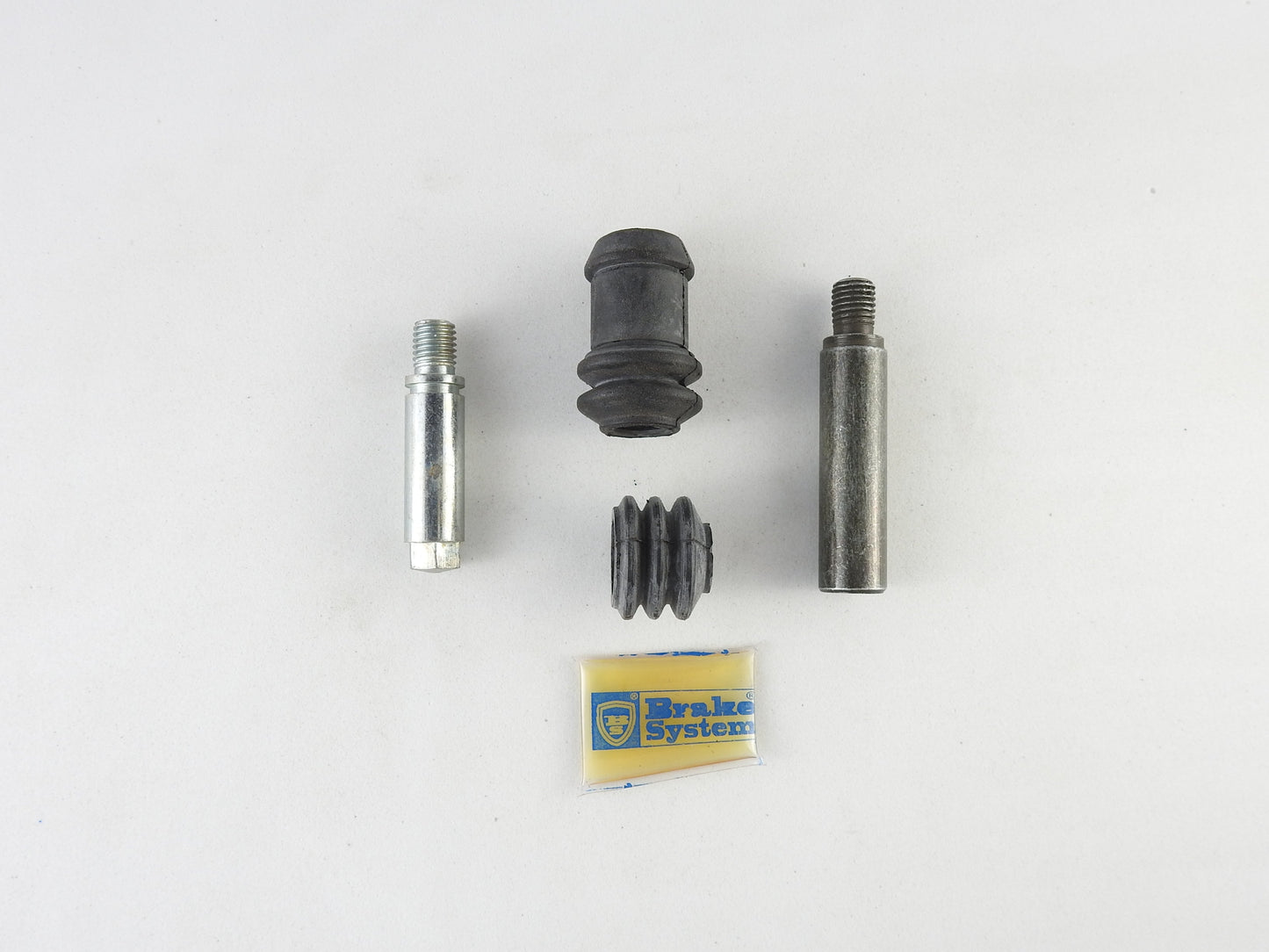 KIT MORDAZA MAZDA MATSURY (TRAS)