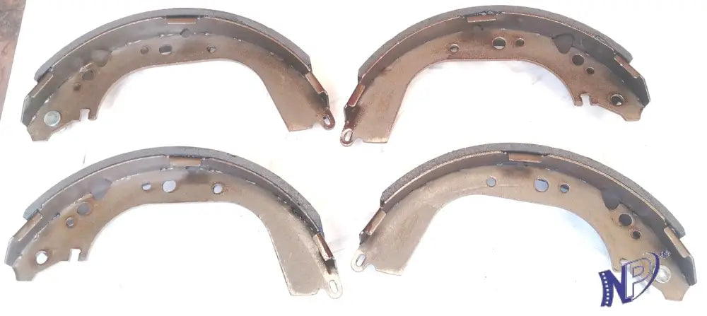 ZAPATAS TOYOTA LAND CRUSIER 4.5 /BURBUJA 81..98/ - MACHO 4.5 81..95/ NISSAN PATROL 88..95 - ZAPATA FRENO